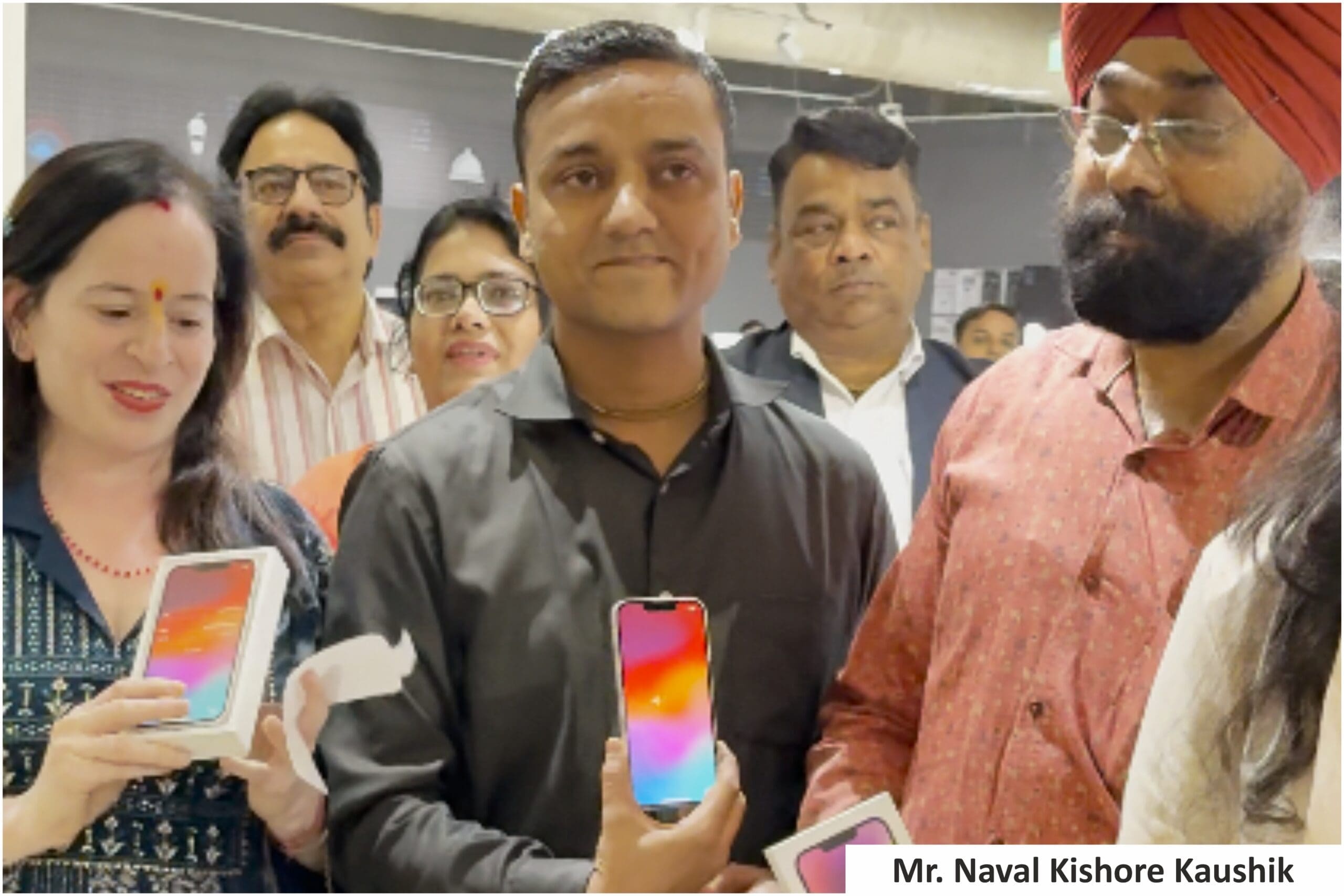 Mr. Naval Kishore Kaushik
